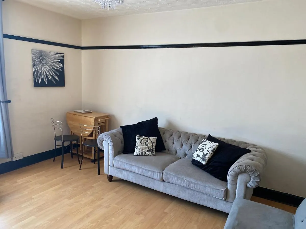 公寓 2 Bed Apt - P&J Live, Awpr, Airport 阿伯丁